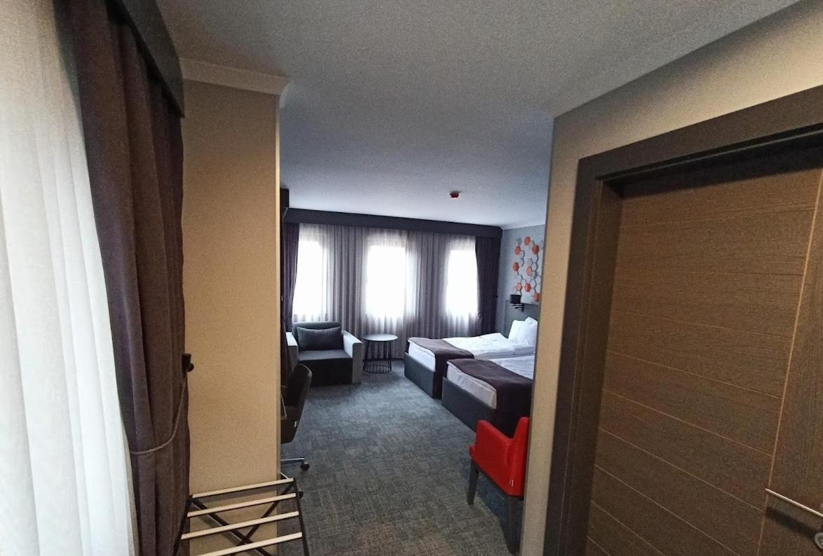 Days Hotel By Wyndham Ankara Cankaya エクステリア 写真